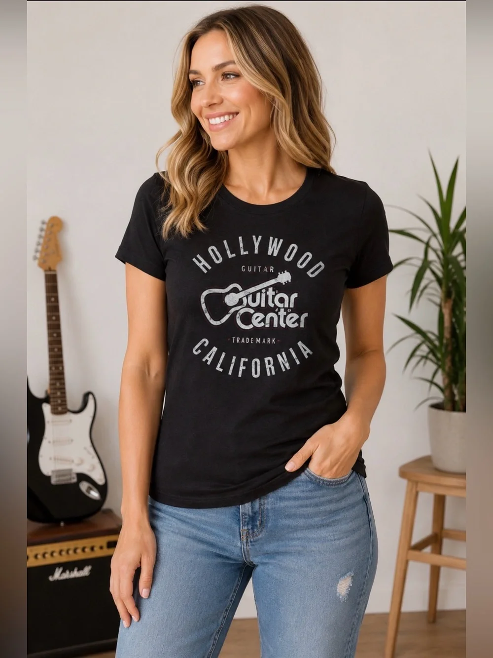 Guitar Center Hollywood California Graphic Tee Women’s Medium Black Band Shirt